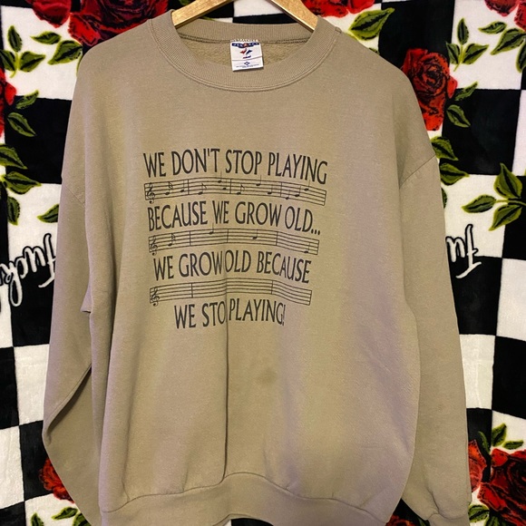 We don’t stop playing sweatshirt SZ XL - Picture 2 of 6